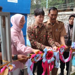 Handover Ceremony for the Project for Improvement of the Water Supply System in Pagergunung, Blitar, East Java
